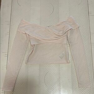 Edikted Soft Cream Off-Shoulder Top